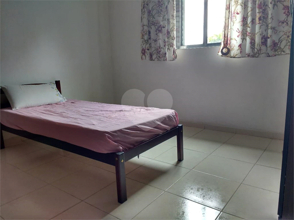 Sobrado bem localizado no Bairro de Artur Alvim - Casa Vendo Oportunidade