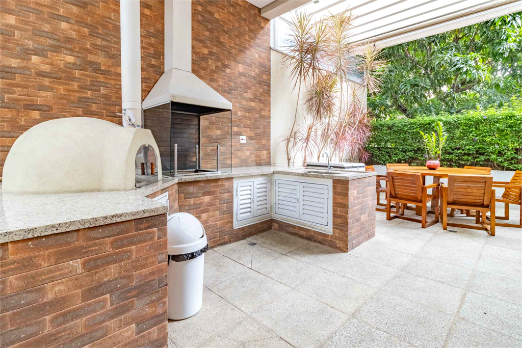 Apartamento - Pinheiros - 1 Dormitório - 88 m²