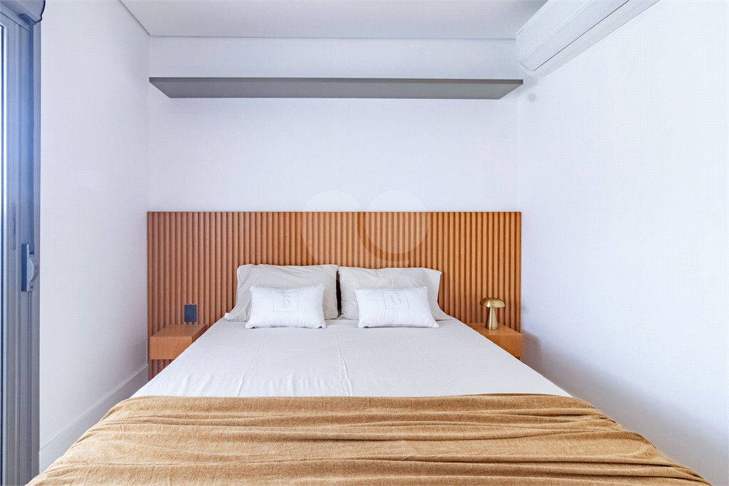 Apartamento - Pinheiros - 1 Dormitório - 88 m²