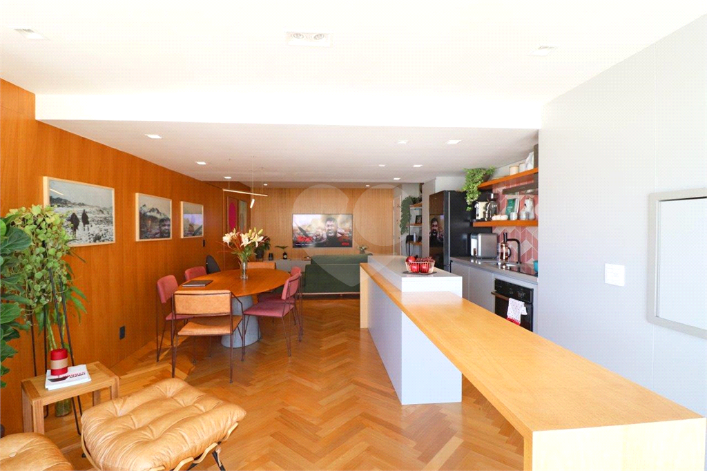 Apartamento - Pinheiros - 1 Dormitório - 88 m²