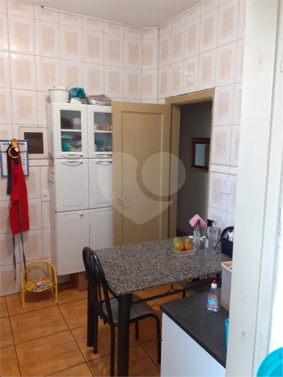 Oportunidade para quem quer morar no próximo do Centro - Apto 60 mts