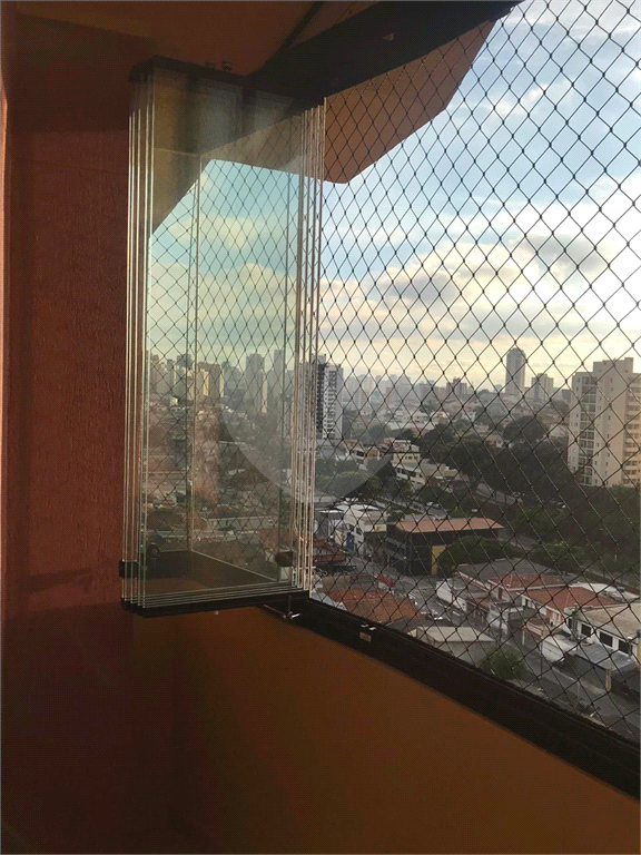 Apartamento com 3 dormitórios e 3 vagas na Vila Aurora 