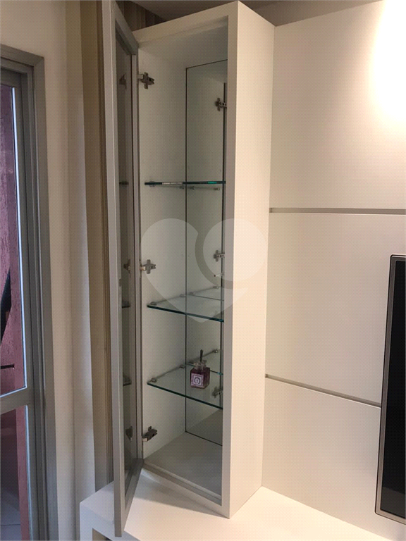 Apartamento com 3 dormitórios e 3 vagas na Vila Aurora 