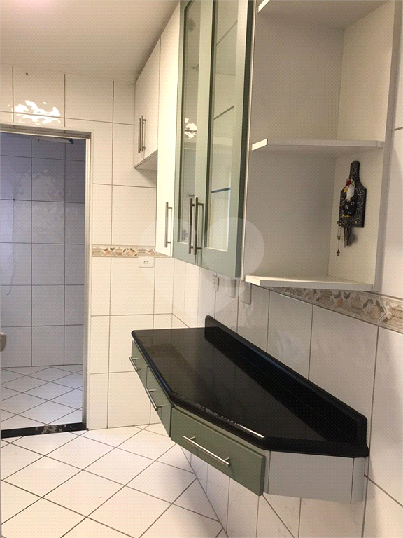 Apartamento com 3 dormitórios e 3 vagas na Vila Aurora 