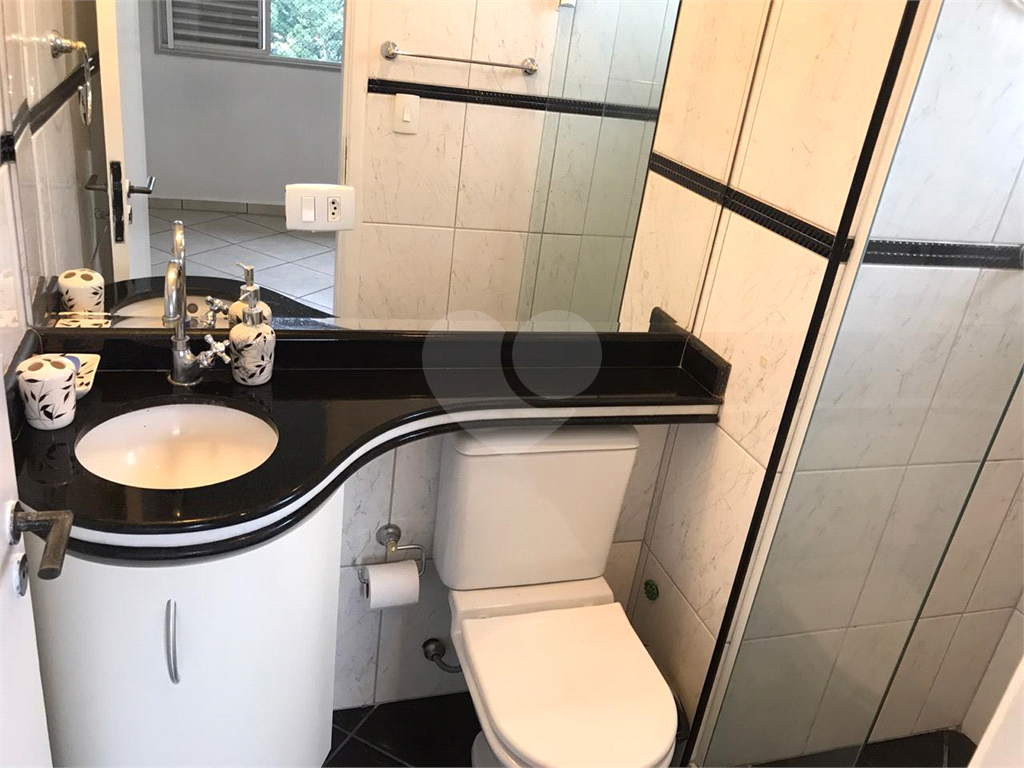 Apartamento com 3 dormitórios e 3 vagas na Vila Aurora 