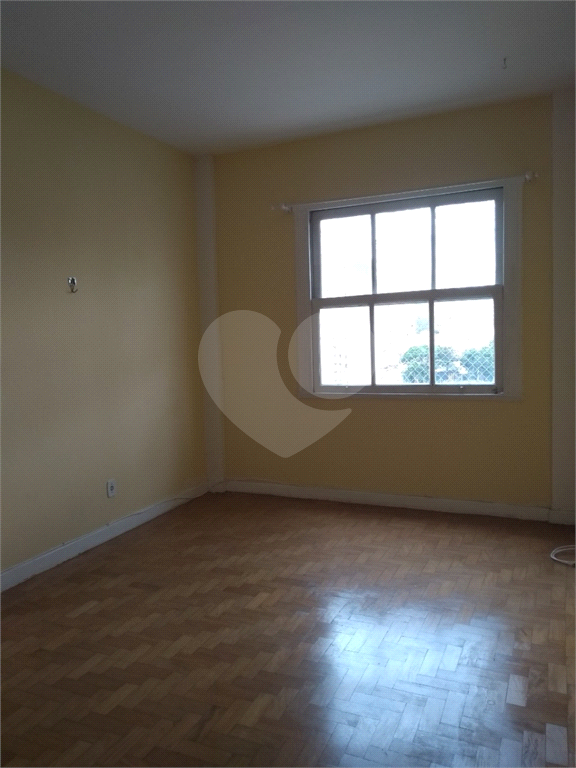 APARTAMENTO em BARRA FUNDA