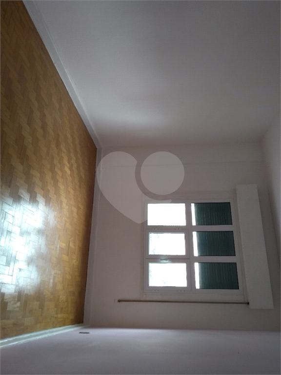 APARTAMENTO em BARRA FUNDA