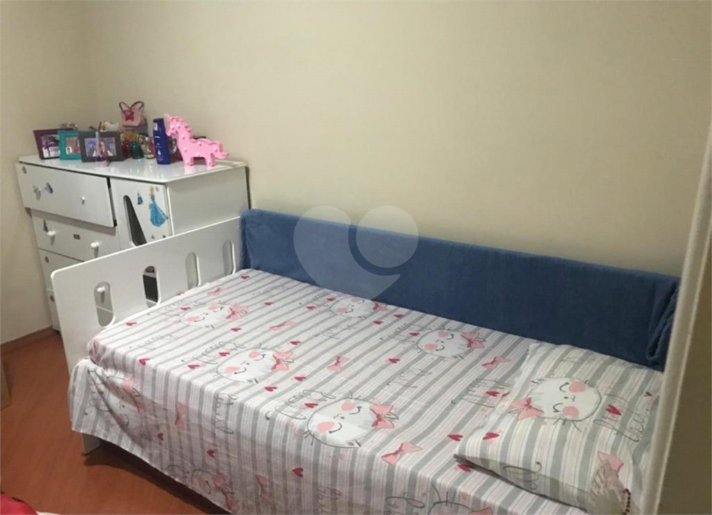 APARTAMENTO em CASA VERDE