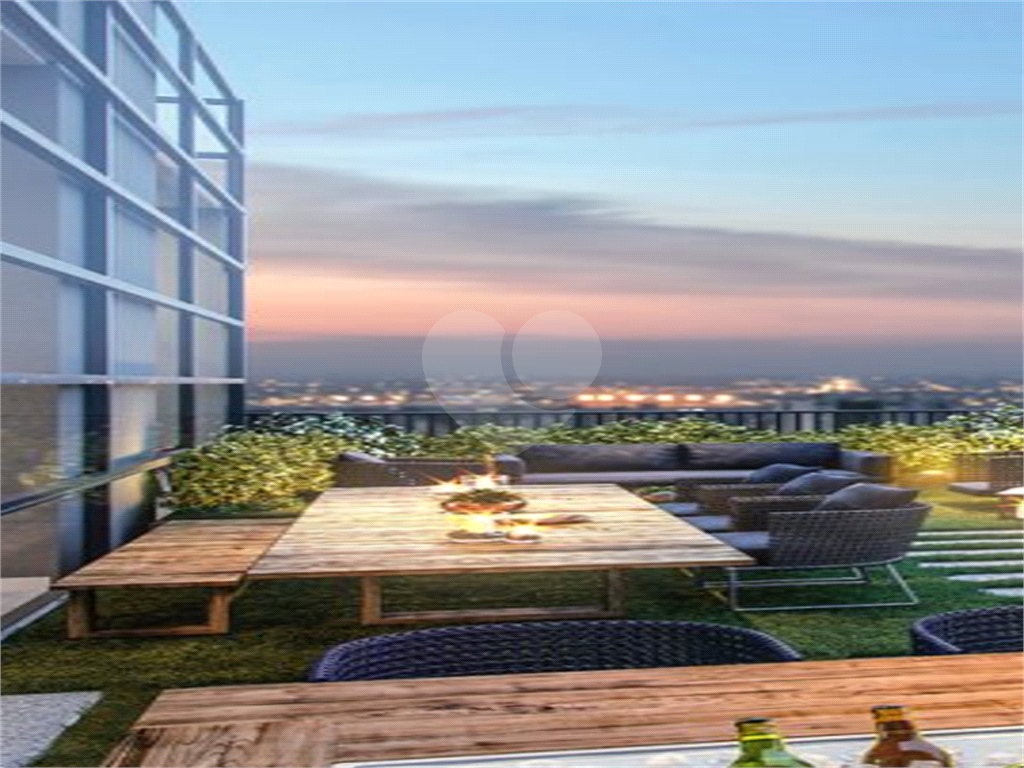 Apto com 140m 3 dorm 1 suite 2 banheiros com 2 vagas de garagem