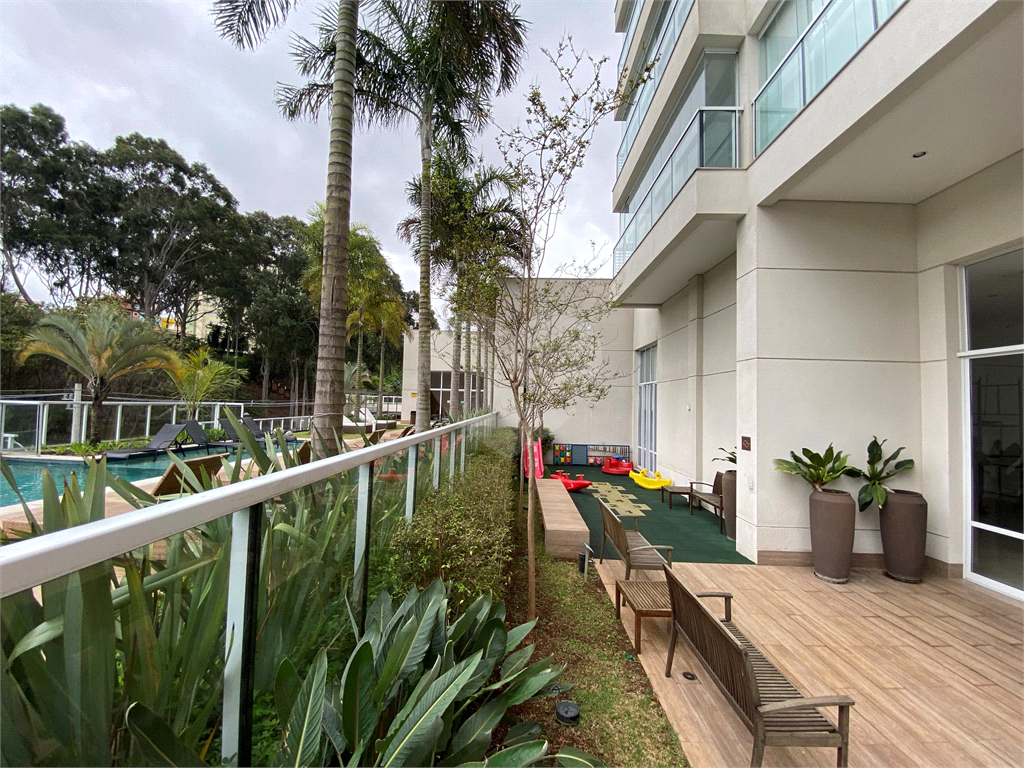 APARTAMENTO em SANTANA