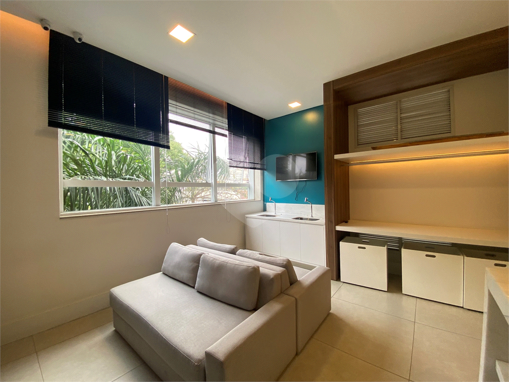 APARTAMENTO em SANTANA