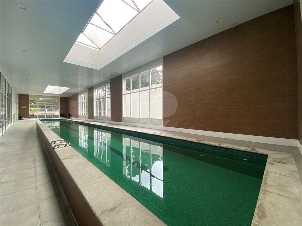 APARTAMENTO em SANTANA