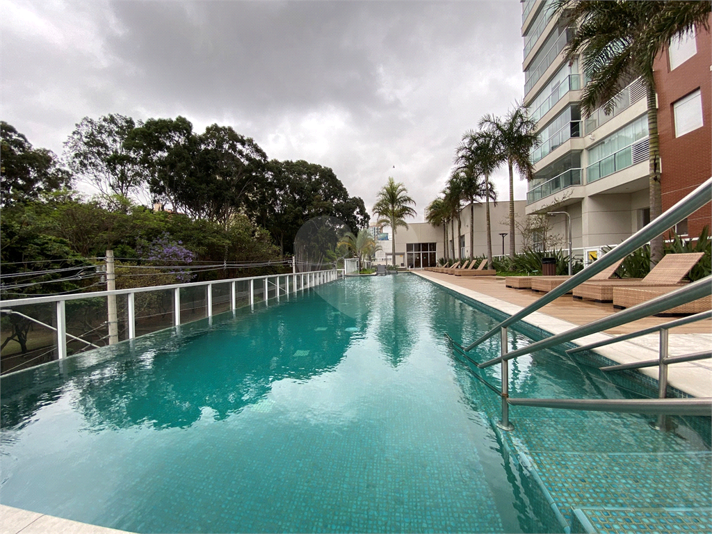 APARTAMENTO em SANTANA