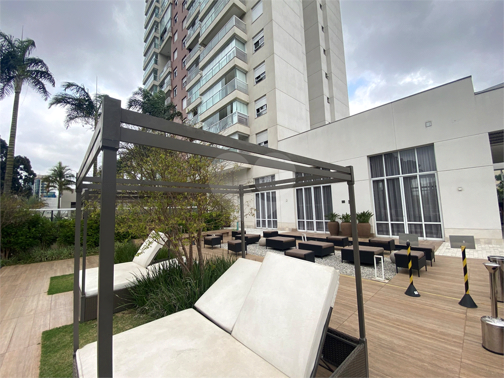 APARTAMENTO em SANTANA