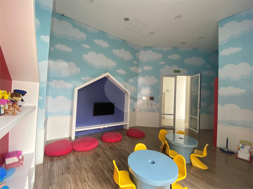 APARTAMENTO em SANTANA