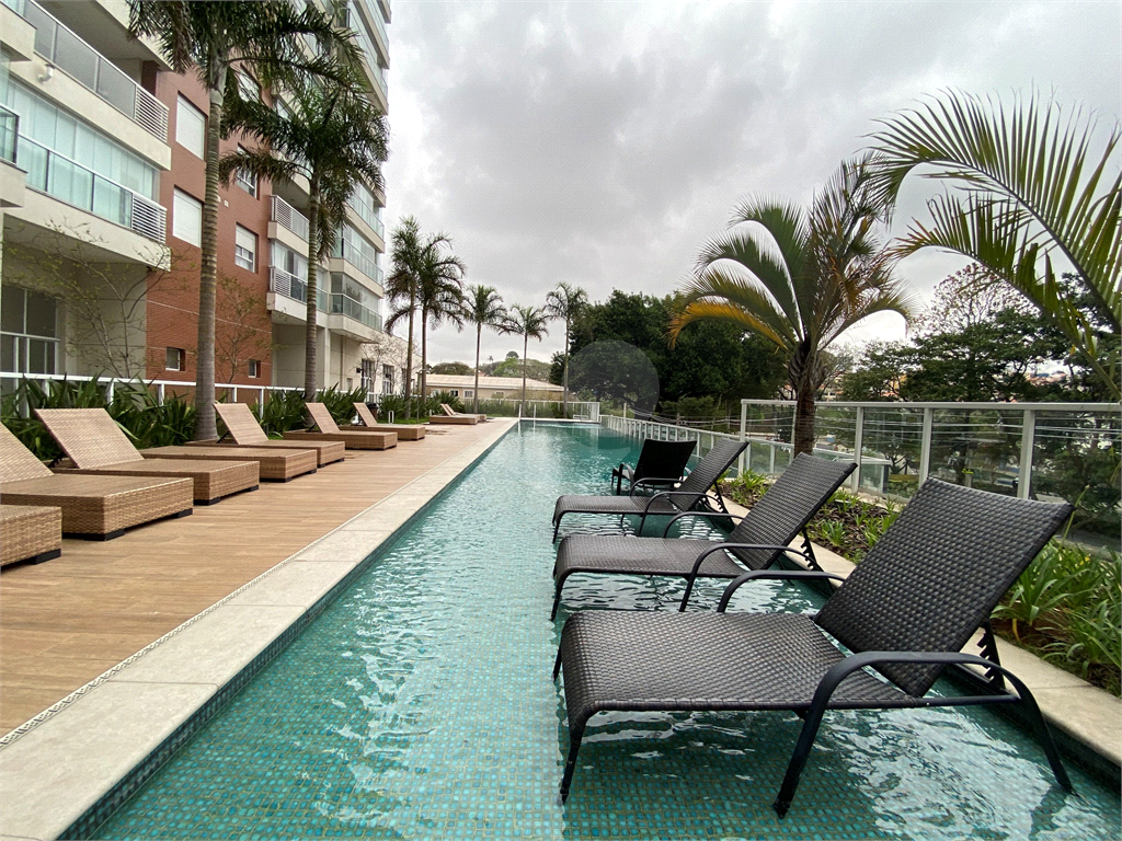 APARTAMENTO em SANTANA