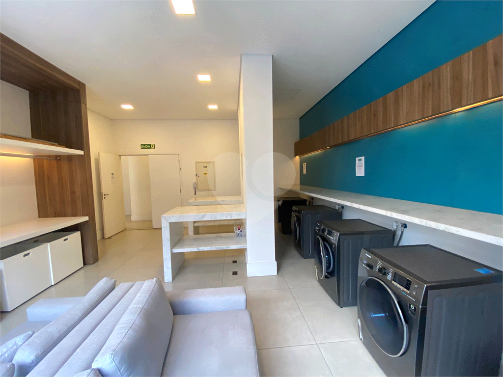 APARTAMENTO em SANTANA