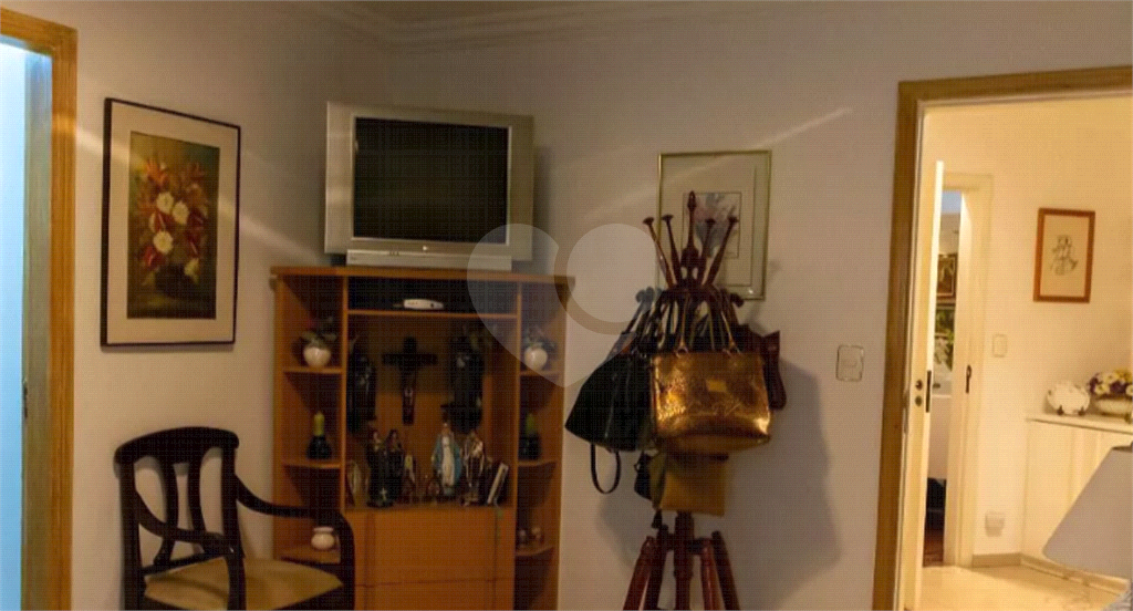 APARTAMENTO em SANTANA