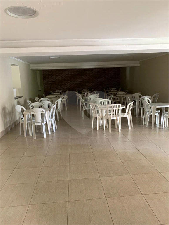 APARTAMENTO em SANTANA