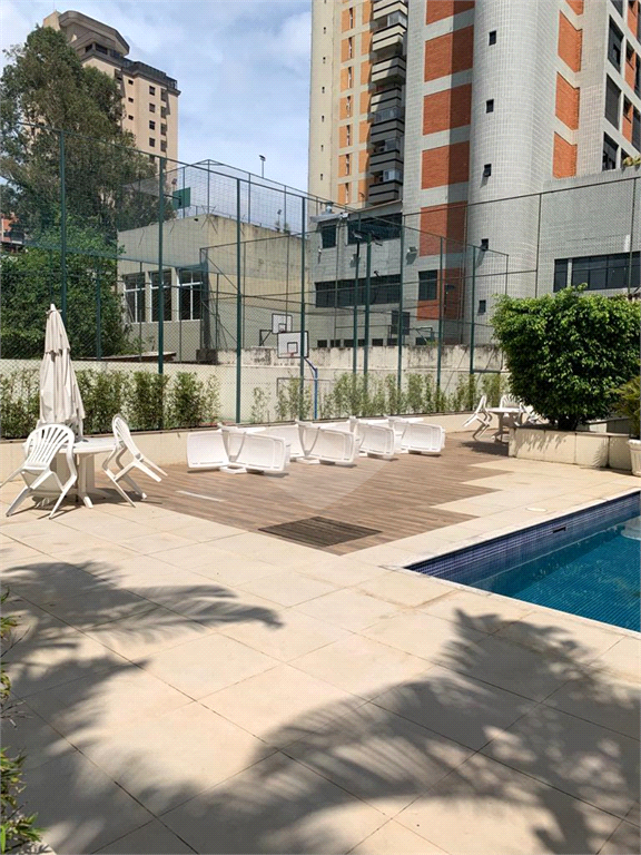 APARTAMENTO em SANTANA