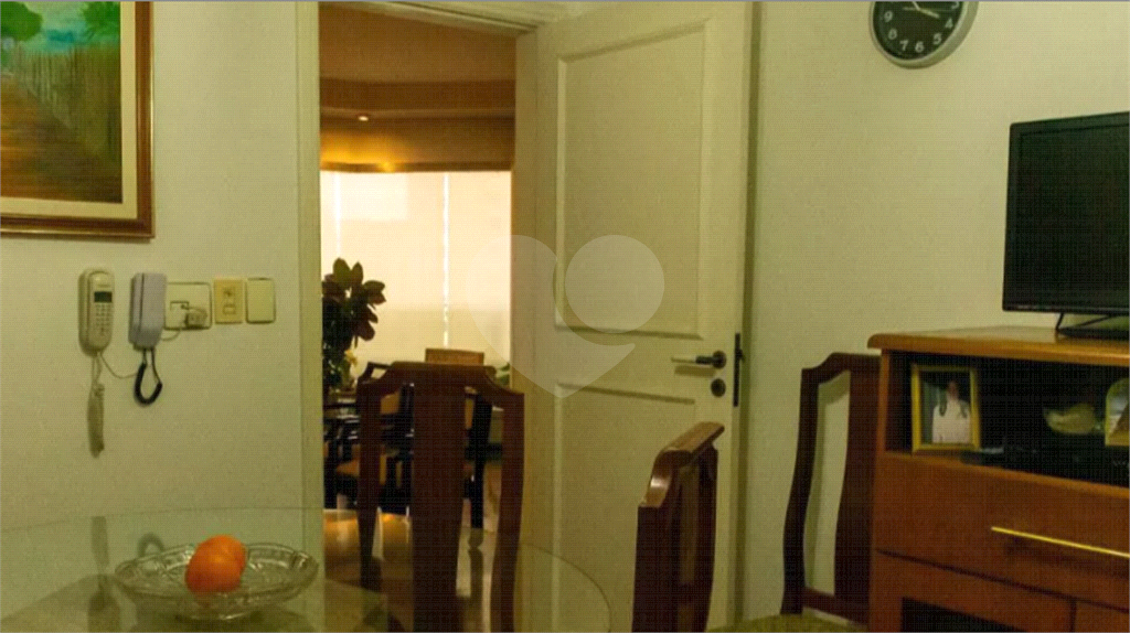APARTAMENTO em SANTANA