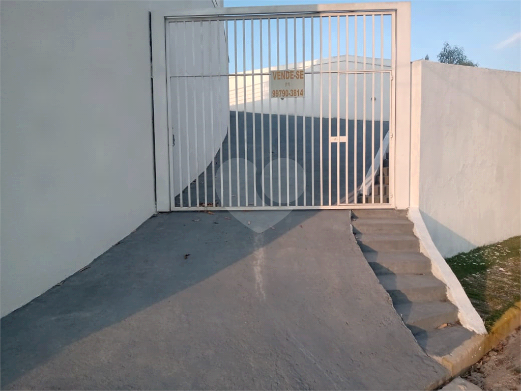 IGARATÁ, Casa em condomínio de luxo, 4 dormitórios 2 suítes 5 banheiros 6 vagas