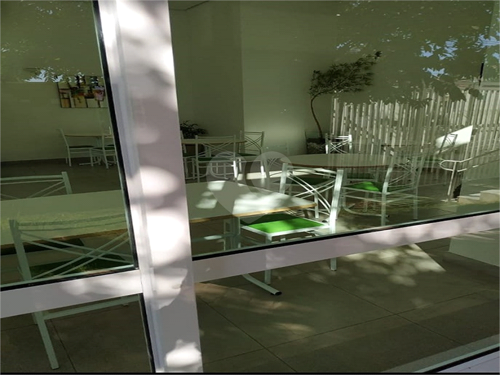 Apartamento à venda com 2 quartos, 55m² - Foto 22