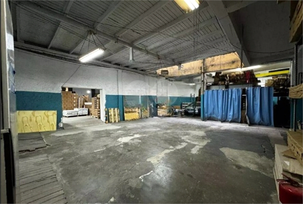 PRÉDIO INTEIRO em TREMEMBÉ