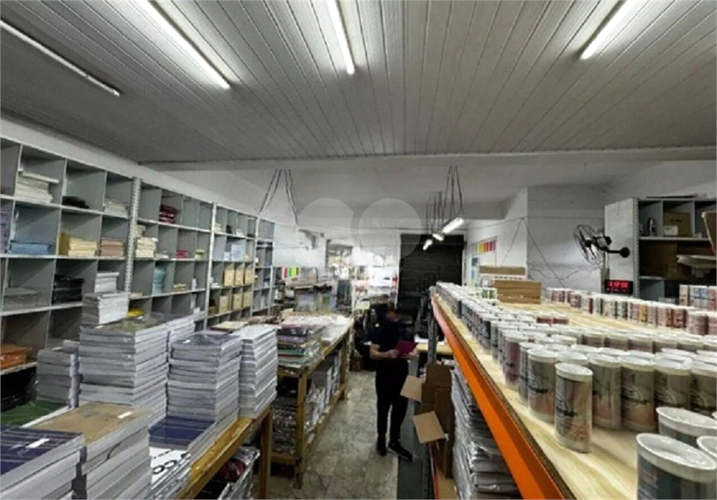 PRÉDIO INTEIRO em TREMEMBÉ