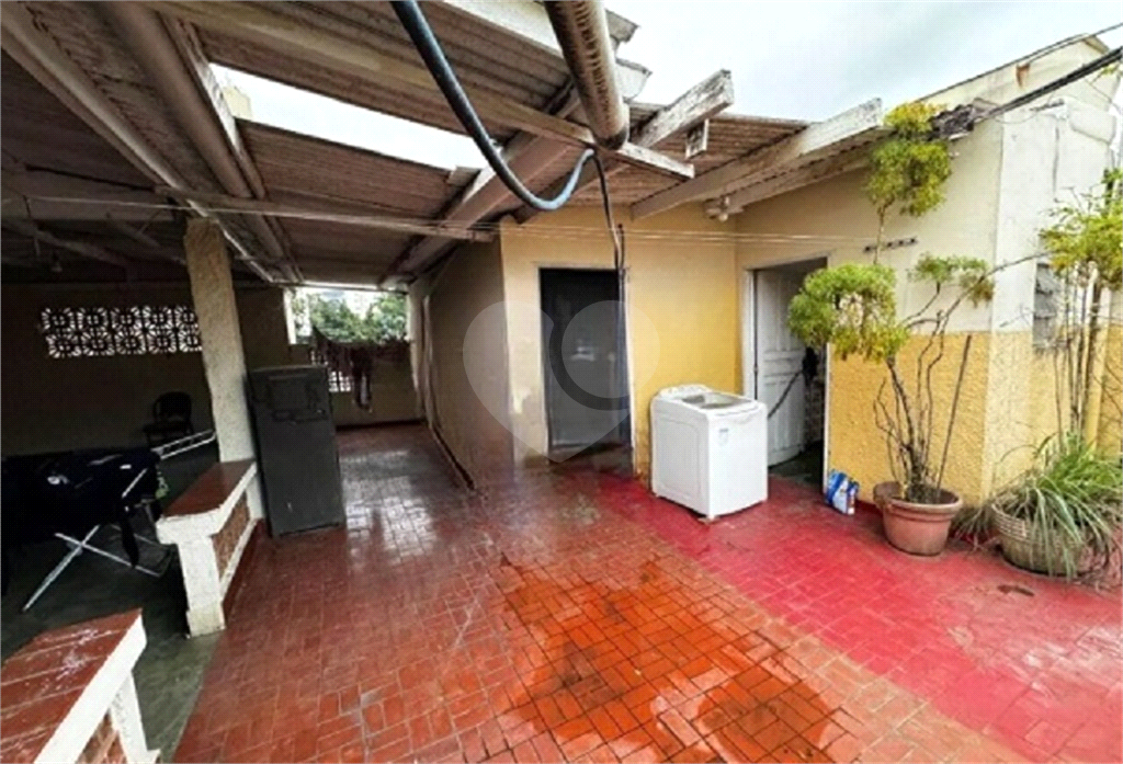 PRÉDIO INTEIRO em TREMEMBÉ