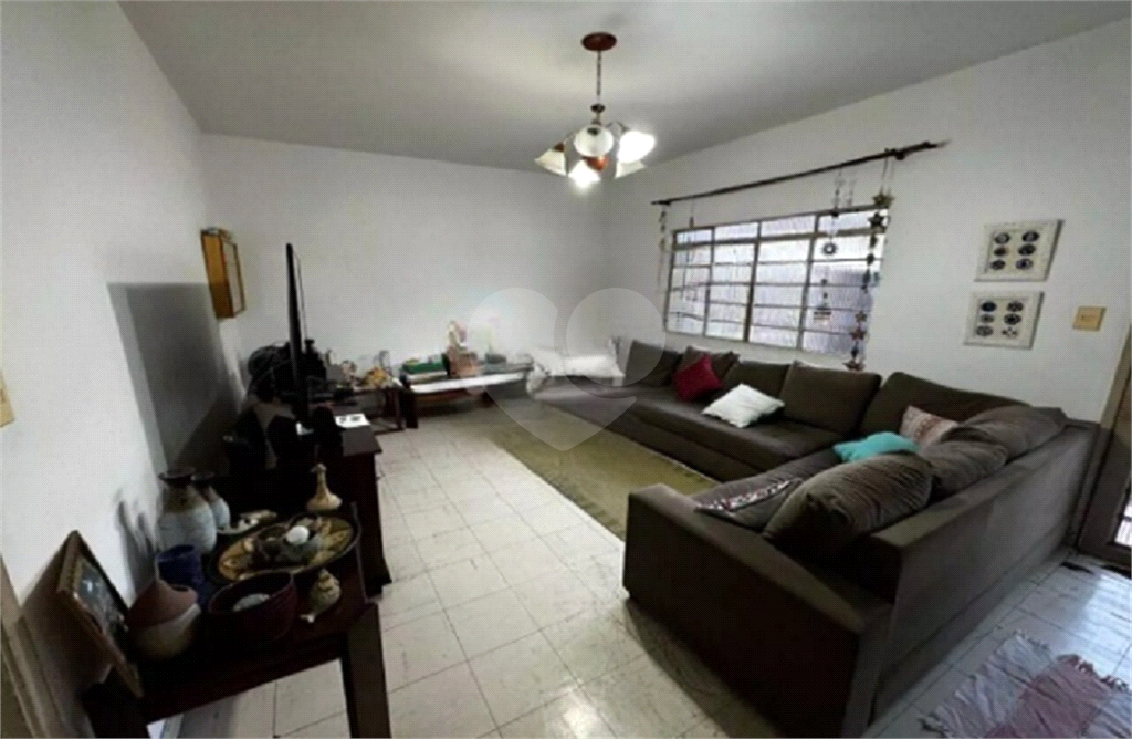 PRÉDIO INTEIRO em TREMEMBÉ