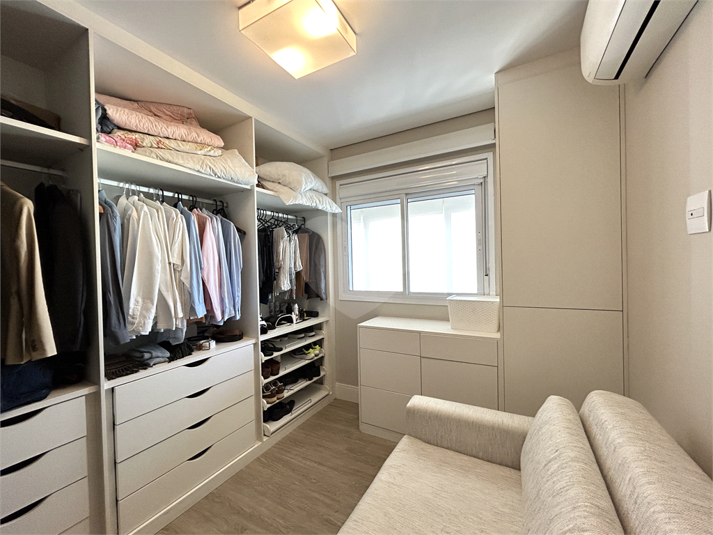 Cobertura/Duplex de 165m2 com 03 Suites com Ar Condicionado