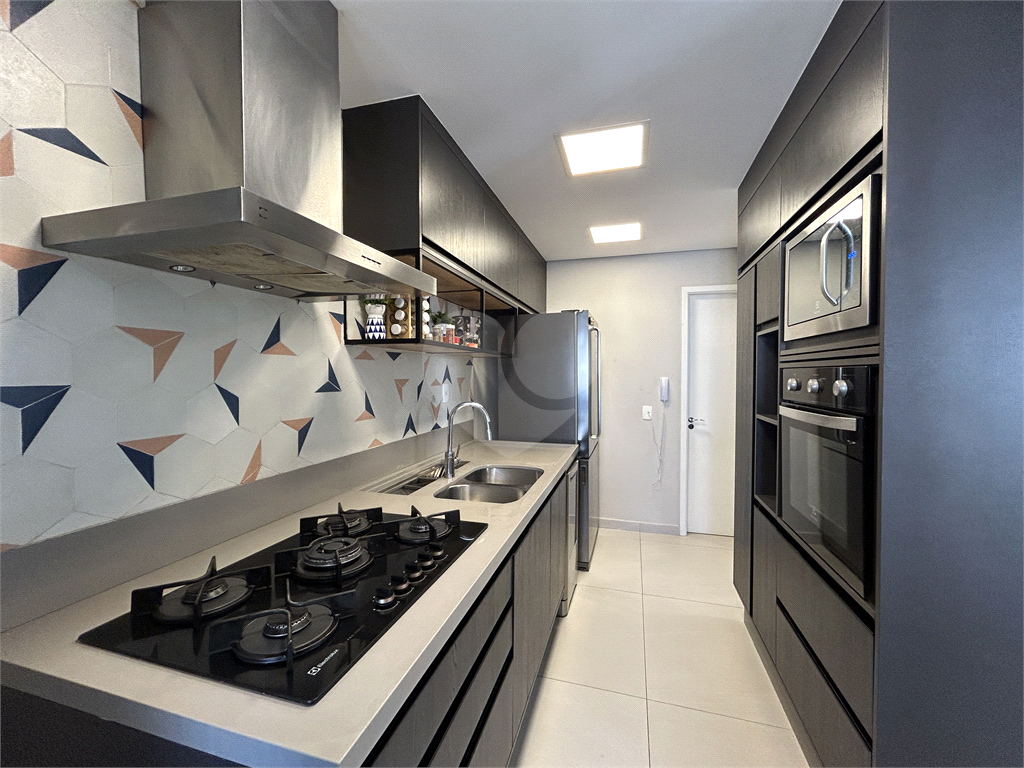 Cobertura/Duplex de 165m2 com 03 Suites com Ar Condicionado