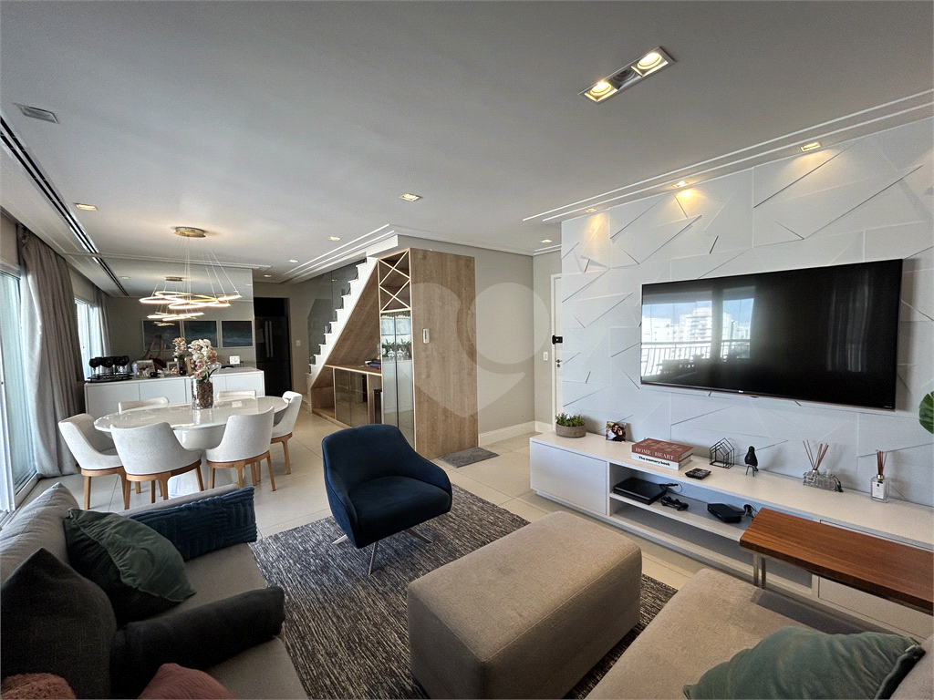 Cobertura/Duplex de 165m2 com 03 Suites com Ar Condicionado