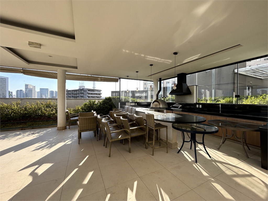 Cobertura/Duplex de 165m2 com 03 Suites com Ar Condicionado