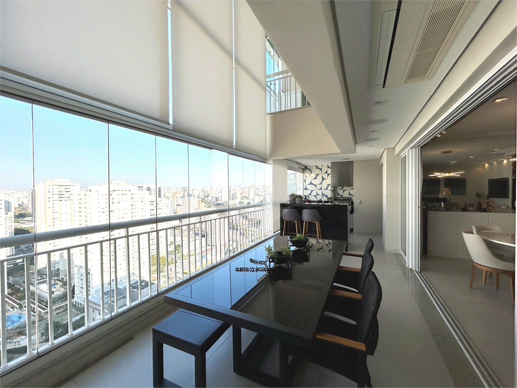 Cobertura/Duplex de 165m2 com 03 Suites com Ar Condicionado