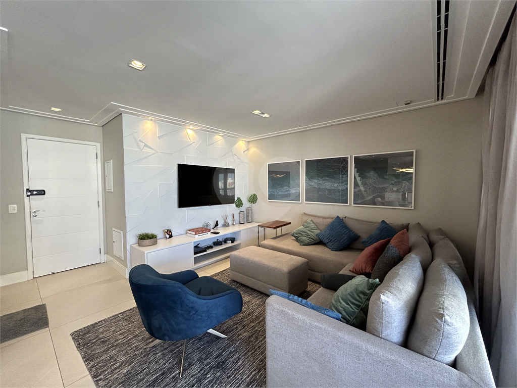 Cobertura/Duplex de 165m2 com 03 Suites com Ar Condicionado