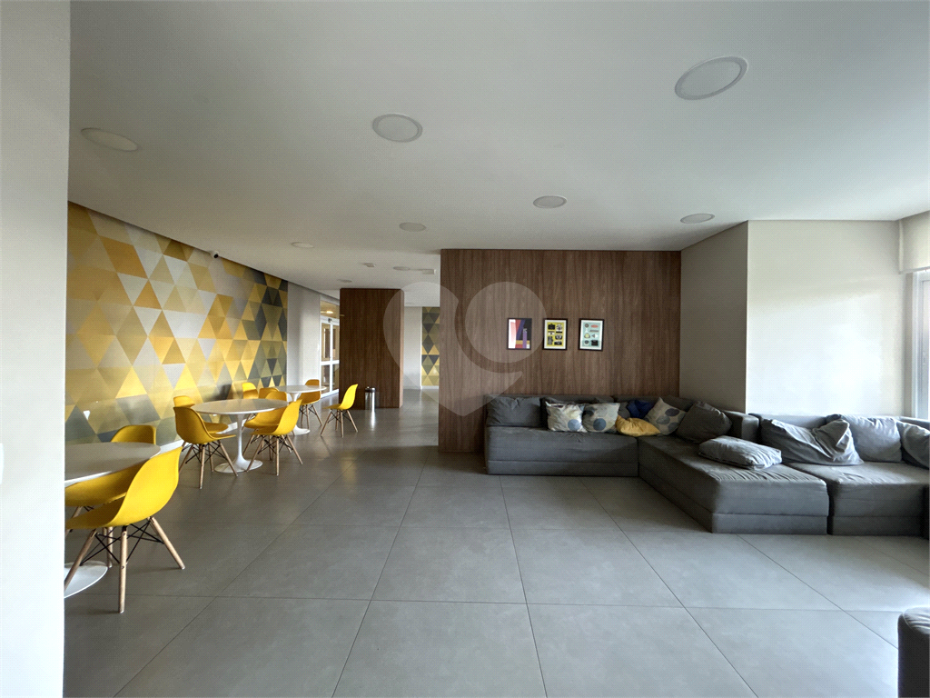 Cobertura/Duplex de 165m2 com 03 Suites com Ar Condicionado