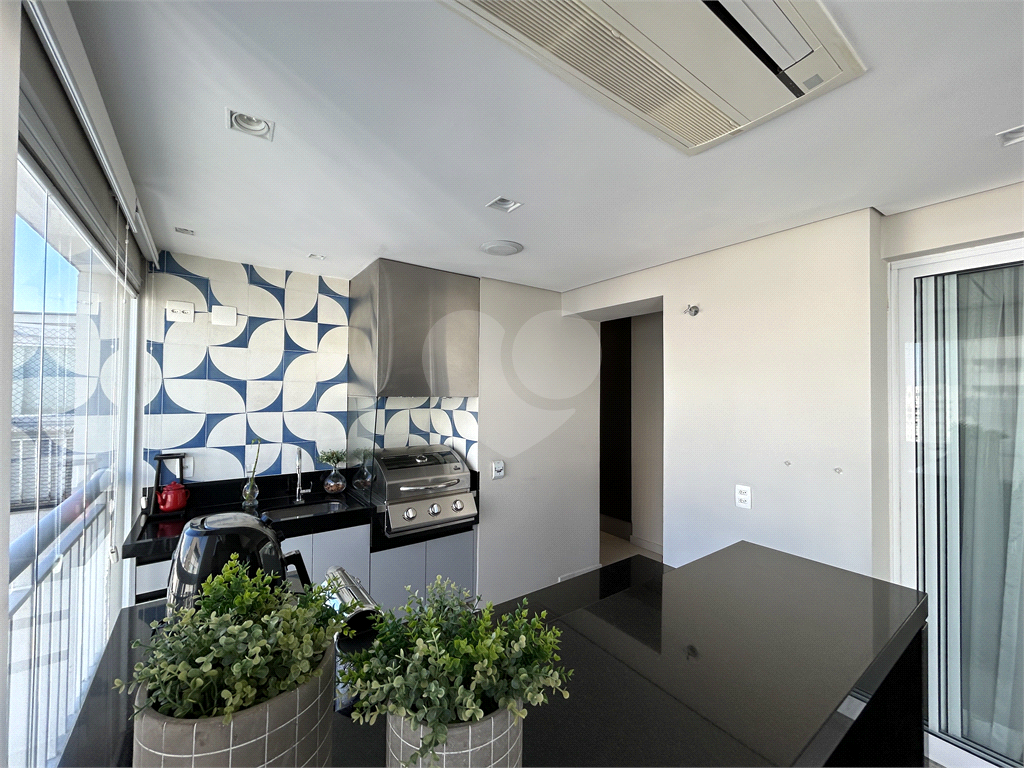 Cobertura/Duplex de 165m2 com 03 Suites com Ar Condicionado