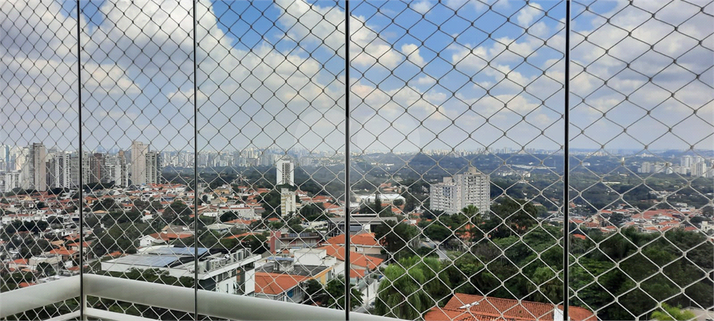 Apartamento Mobiliado na Vila Madalena pertinho do Metrô