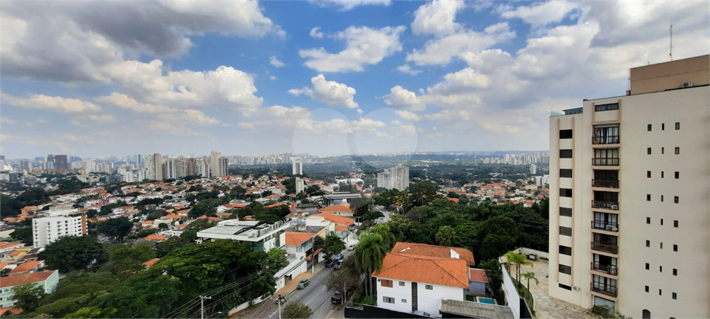 Apartamento Mobiliado na Vila Madalena pertinho do Metrô