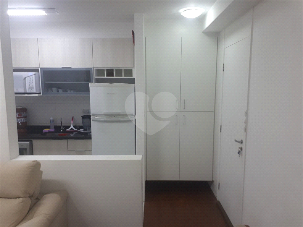 APARTAMENTO em PARI