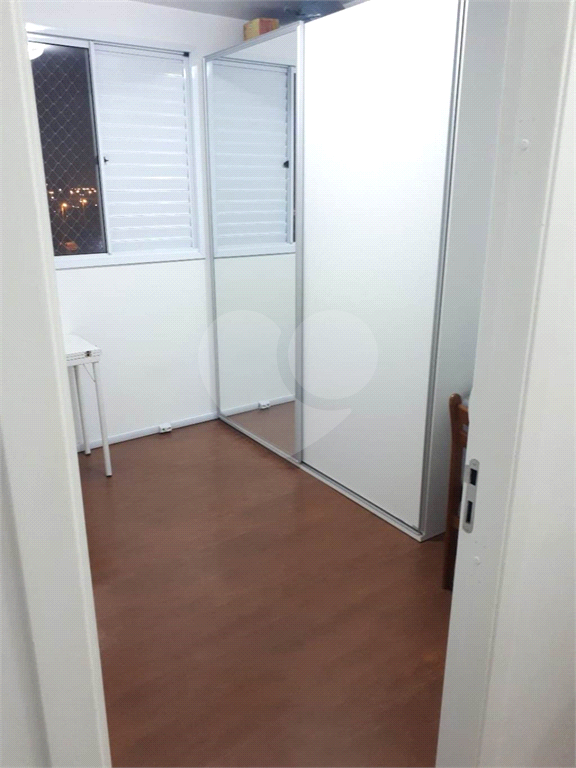 APARTAMENTO em PARI