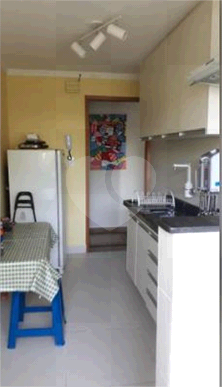 APARTAMENTO em TREMEMBÉ