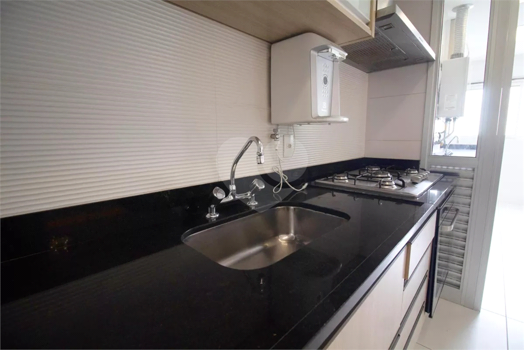 Apartamento Pinheiros 3 suítes e 2 vagas de garagem 