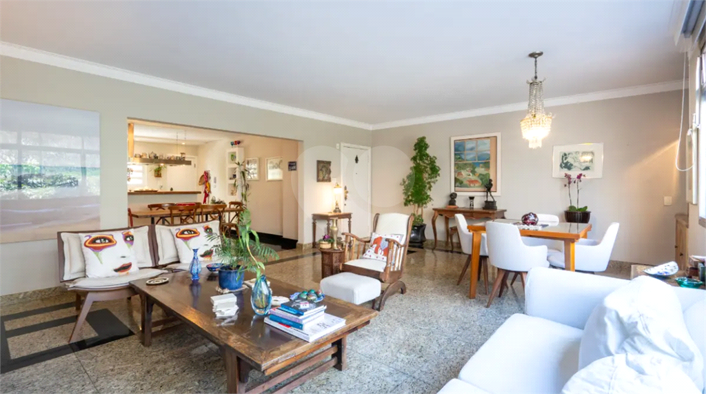 Moema com tudo a pé