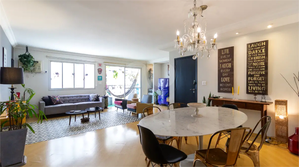 Moema com tudo a pé