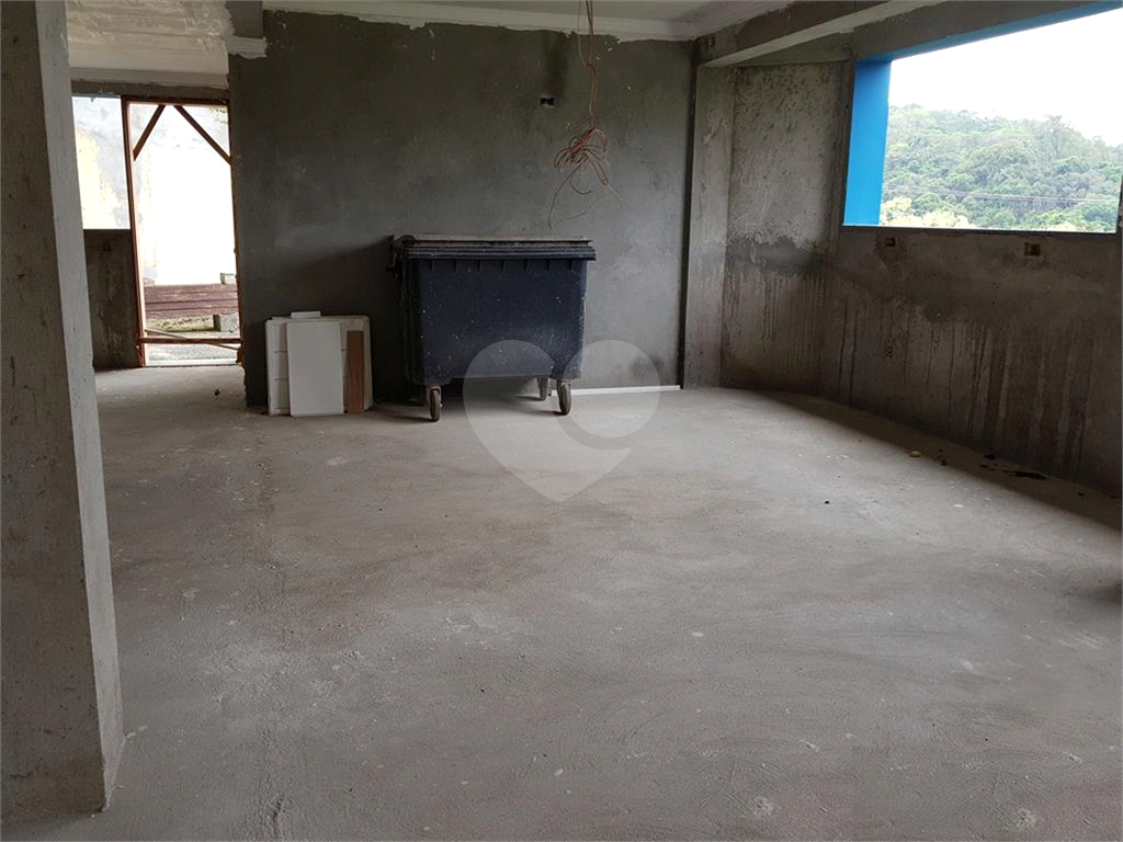 Casa na Serra da Cantareira no Condomínio Suíça da Cantareira aceita permuta faltando acabamento!!!!