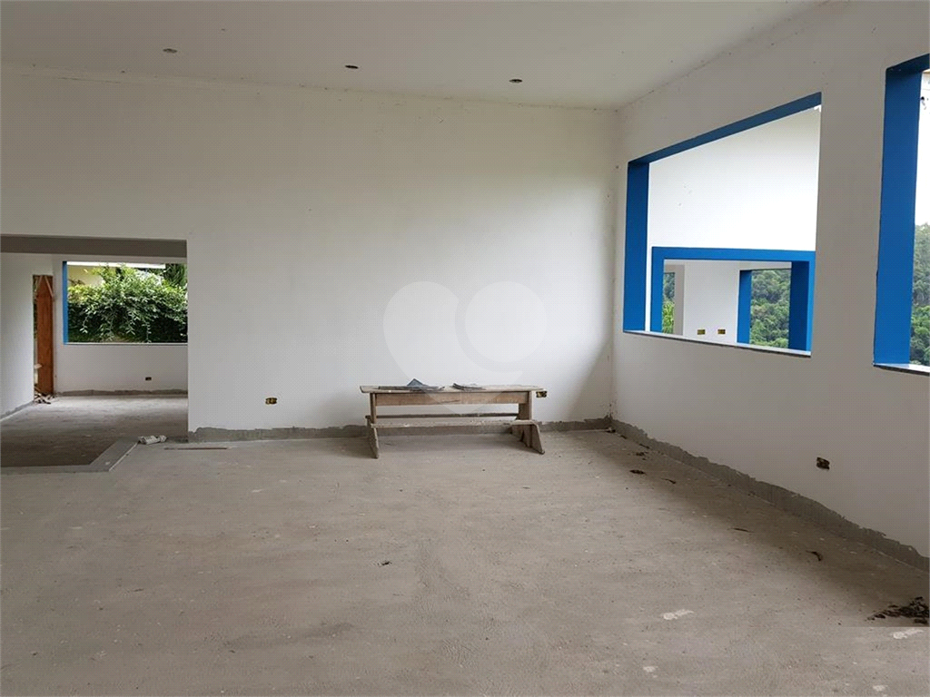 Casa na Serra da Cantareira no Condomínio Suíça da Cantareira aceita permuta faltando acabamento!!!!