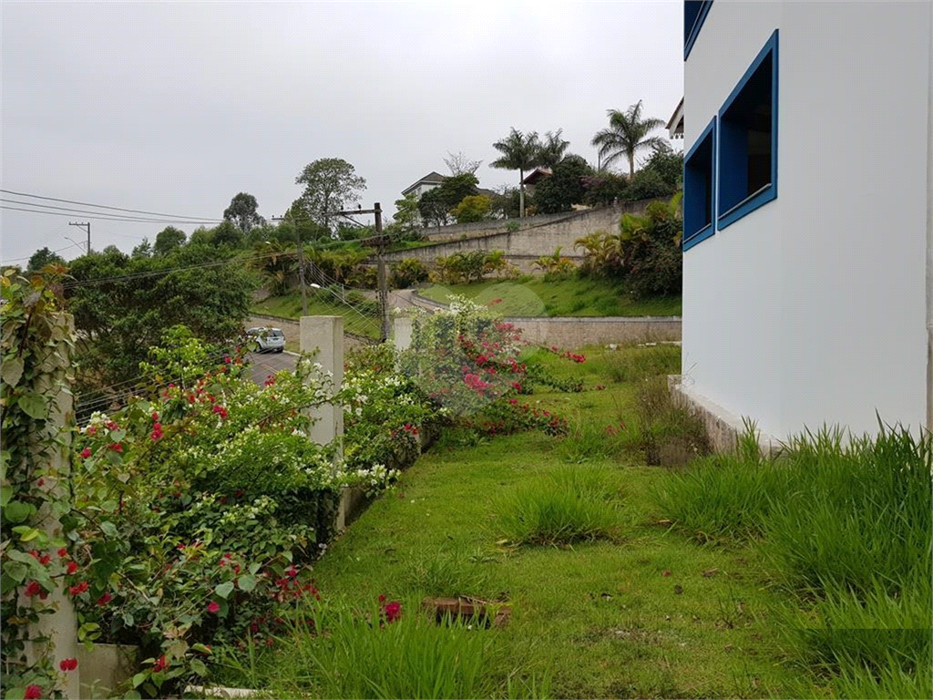 Casa na Serra da Cantareira no Condomínio Suíça da Cantareira aceita permuta faltando acabamento!!!!